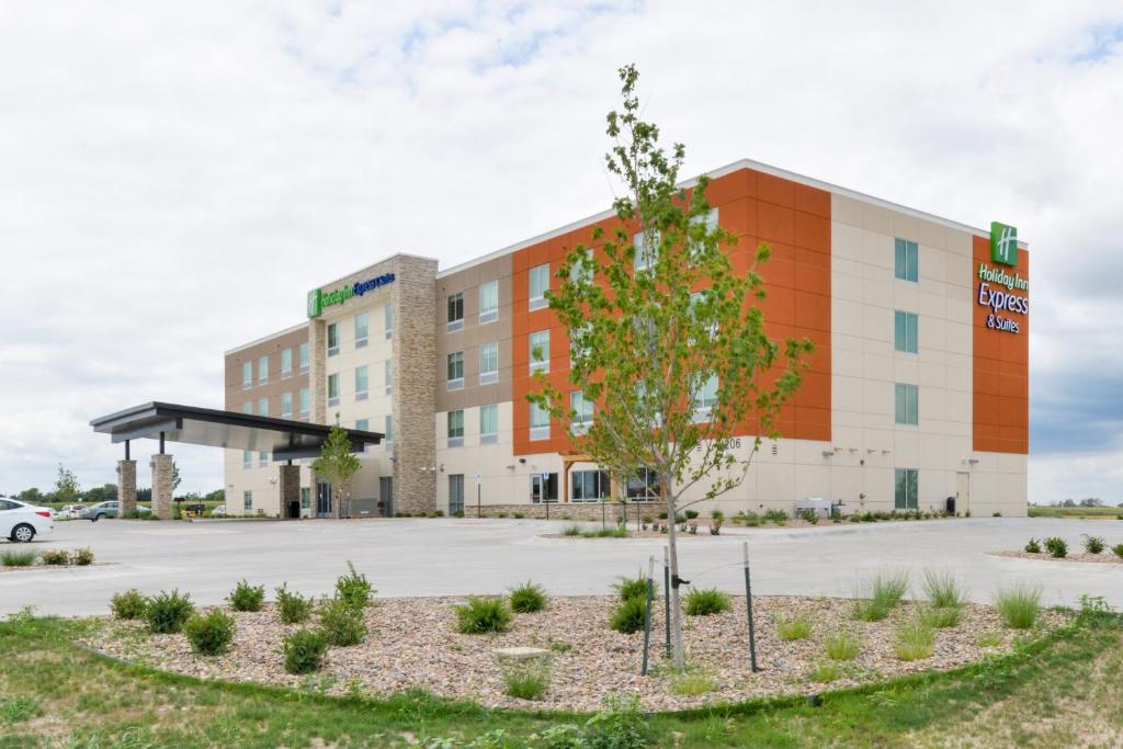 Holiday Inn Express & Suites - Ogallala an IHG Hotel Main image 1